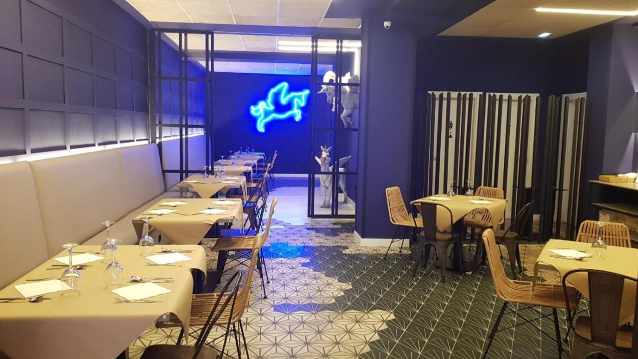 Rener Hotel Los Campones Gijón Buitenkant foto